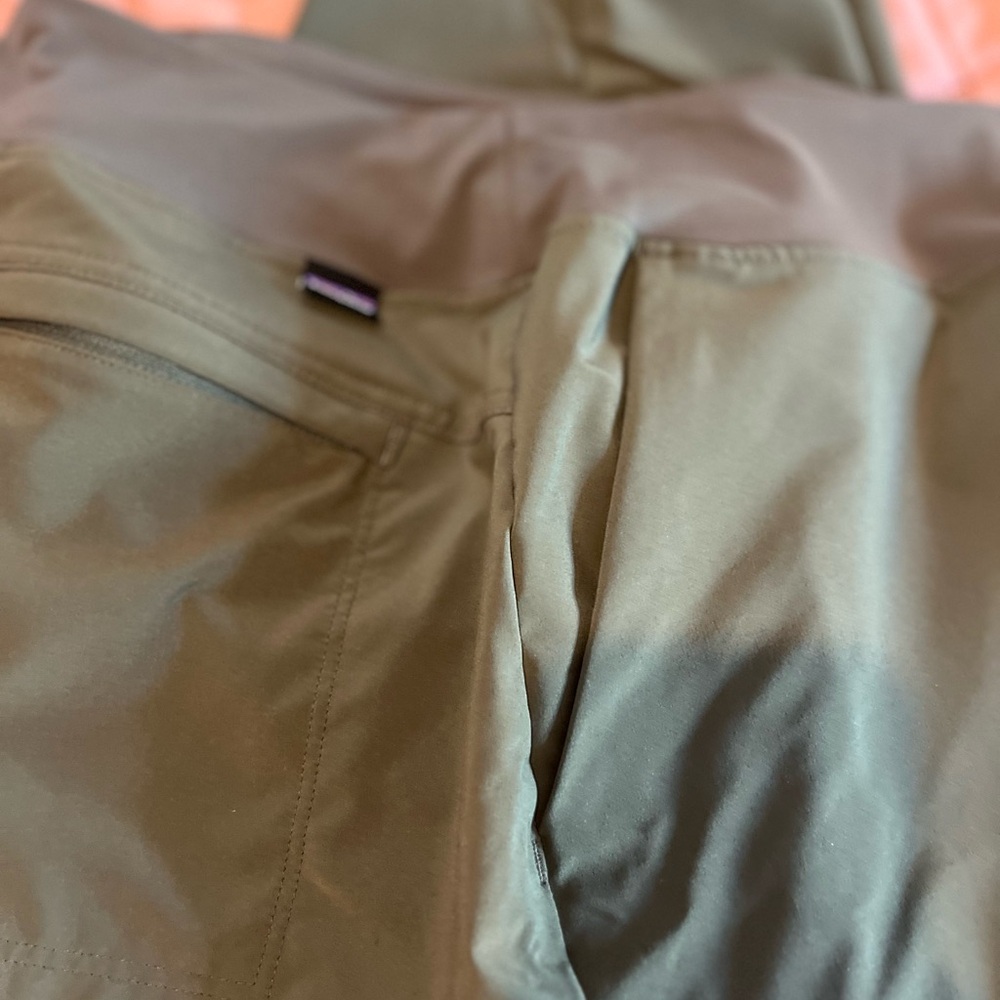 Patagonia Bundle Women's Happy Hike Studio Pants
Size large - Picture 14 of 16